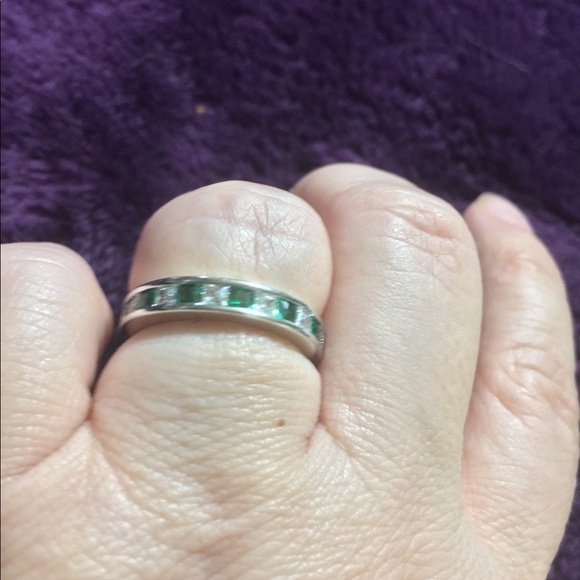 2XHP🎉White Sapphire/Emerald Channel Set Band 925 - Picture 5 of 5